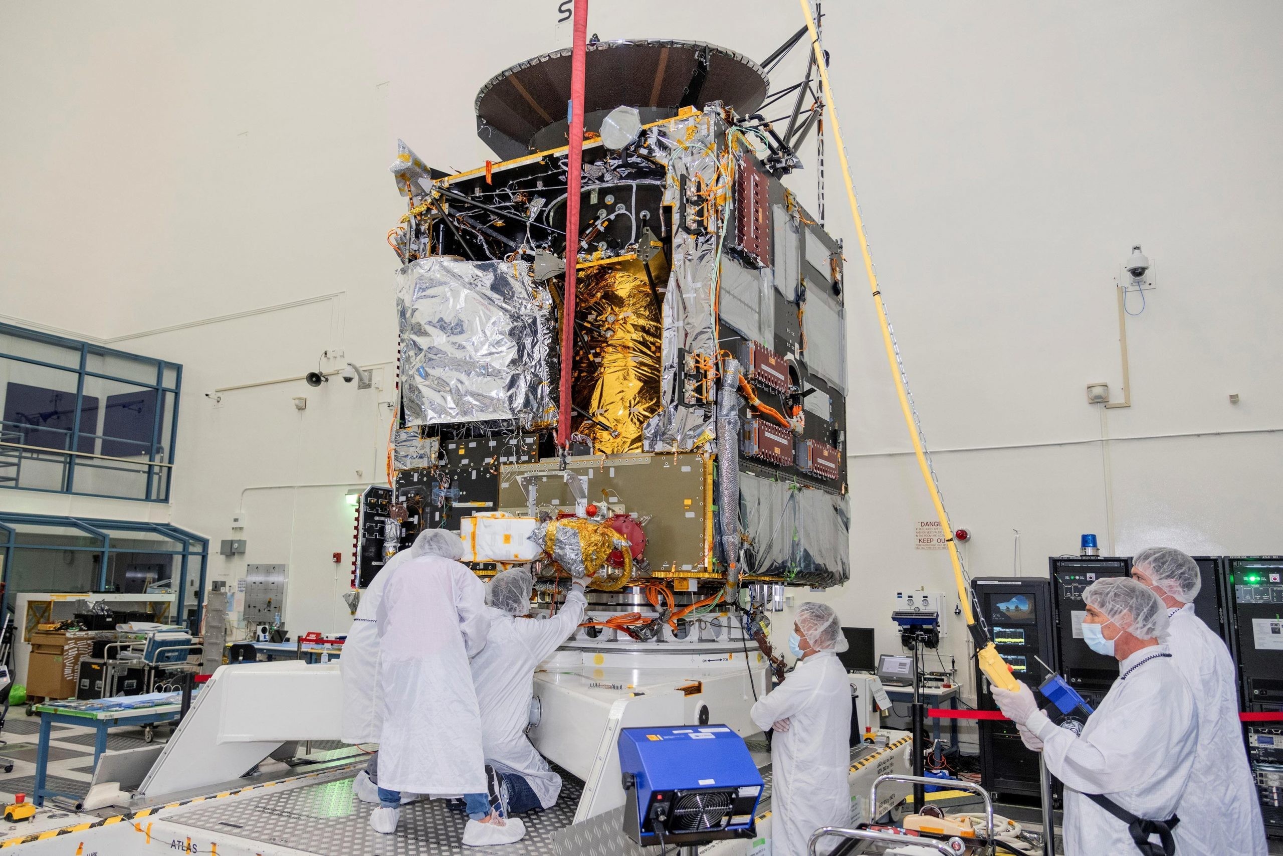 Удивительный двигатель аппарата NASA Psyche — электродвигатель дальнего следования