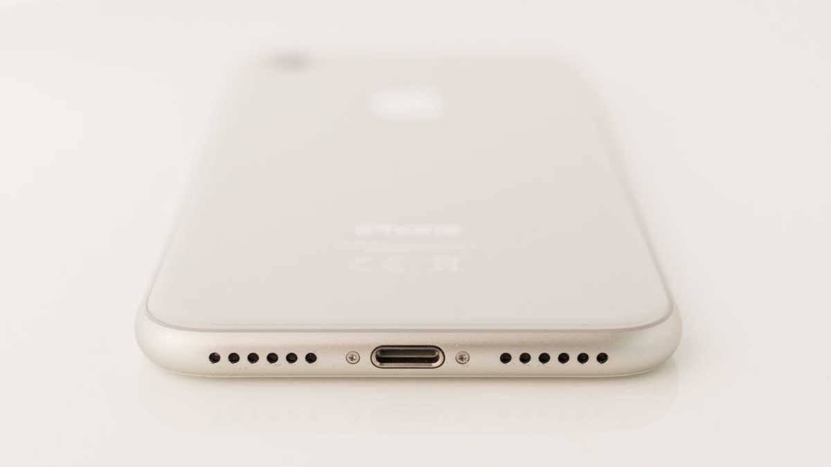 Apple напряглась — Евросоюз представил проект предложения по переходу на единый стандарт для зарядных устройств