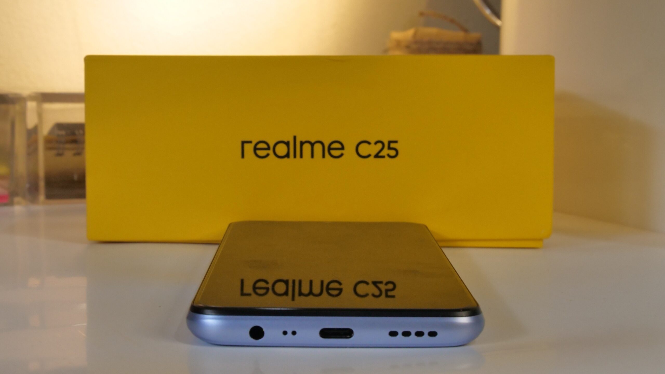 Обзор Realme C25 — смартфон с большим аккумулятором, который делает все правильно 1 Обзор Realme C25 — смартфон с большим аккумулятором, который делает все правильно