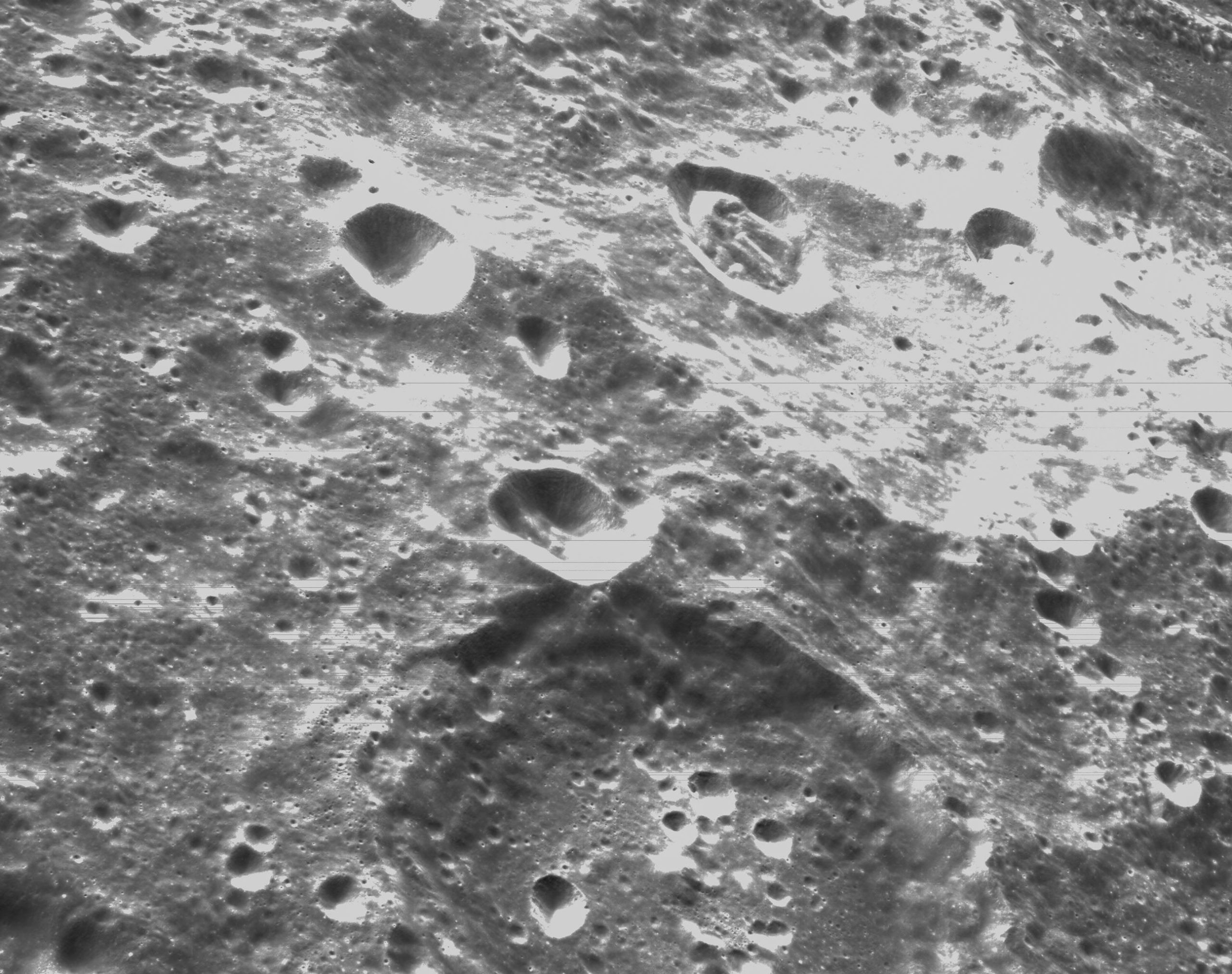 Взгляните на обратную сторону Луны — невероятно детализированные снимки Orion 3 Взгляните на обратную сторону Луны — невероятно детализированные снимки Orion
