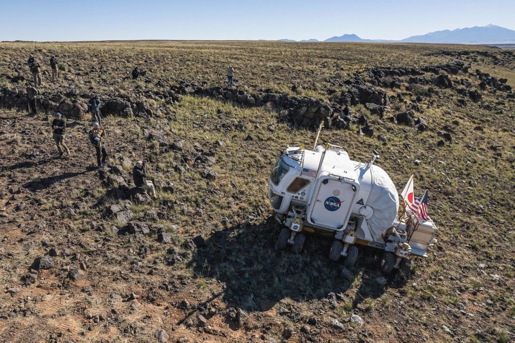 Герметичный луноход для миссии Artemis прошел полевые испытания 3 Герметичный луноход для миссии Artemis прошел полевые испытания