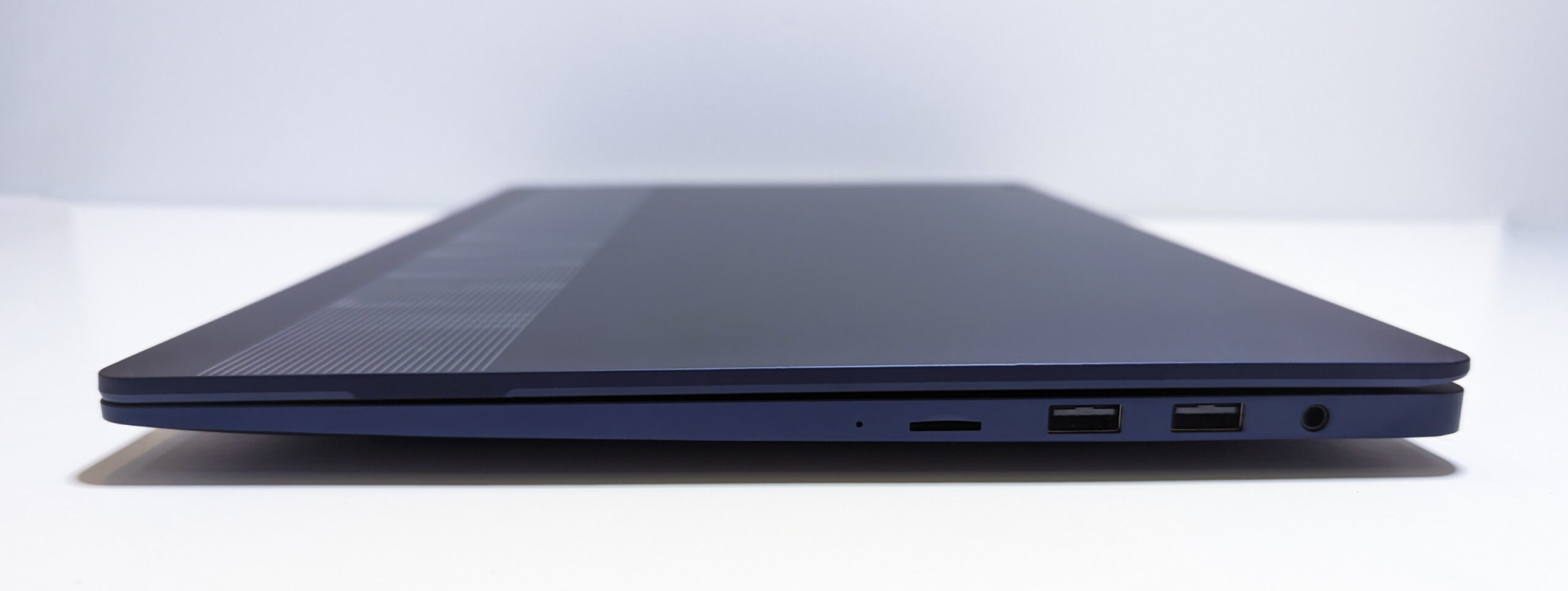 Обзор ноутбука TECNO Megabook T1 — идеальный спутник 1 Обзор ноутбука TECNO Megabook T1 — идеальный спутник