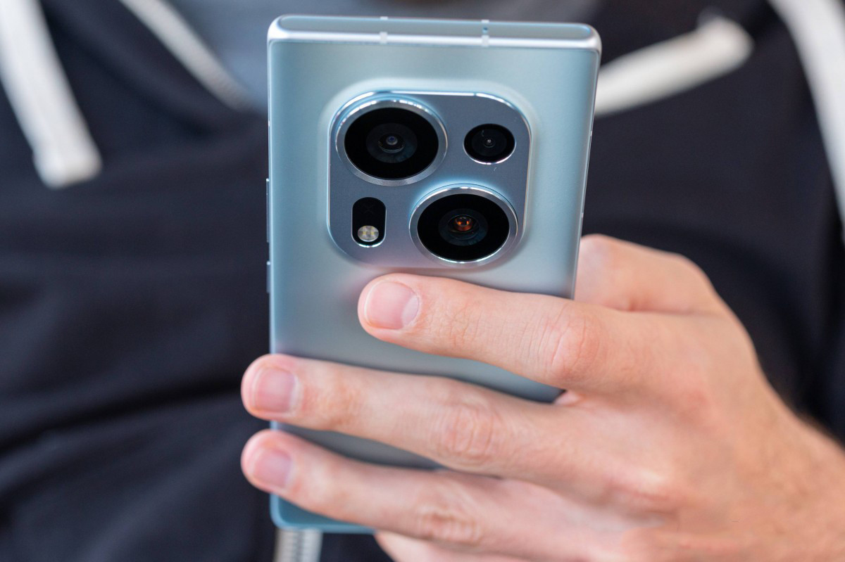 Впечатления от TECNO PHANTOM X2 — игра в высшей лиге 4 Впечатления от TECNO PHANTOM X2 — игра в высшей лиге