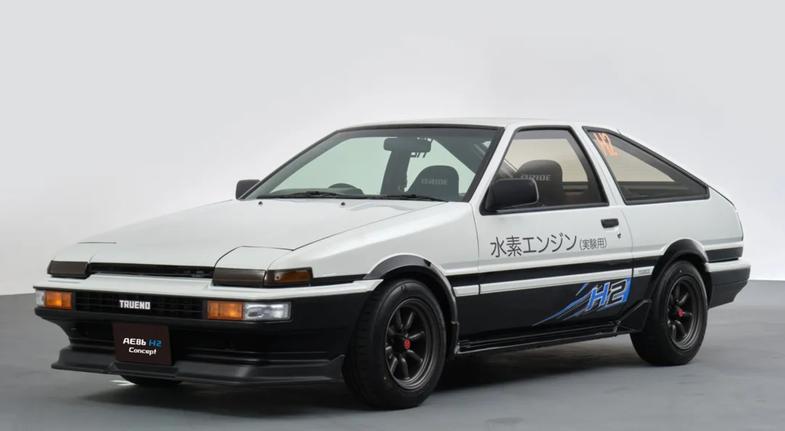 Toyota выпустила культовую AE86 с электрическим двигателем 1 Toyota выпустила культовую AE86 с электрическим двигателем