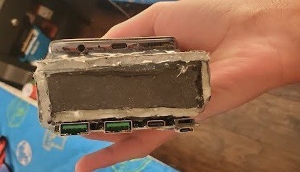 Этот Samsung Galaxy A32 может проработать на одном заряде больше недели, но выглядит жутко 2 Этот Samsung Galaxy A32 может проработать на одном заряде больше недели, но выглядит жутко