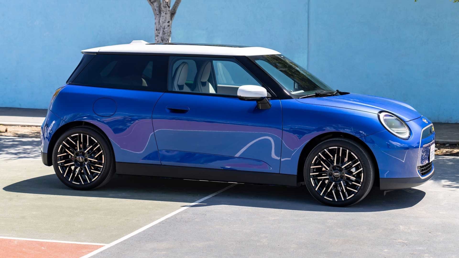 Официально показан обновленный Mini Cooper 2024 года 1 Официально показан обновленный Mini Cooper 2024 года
