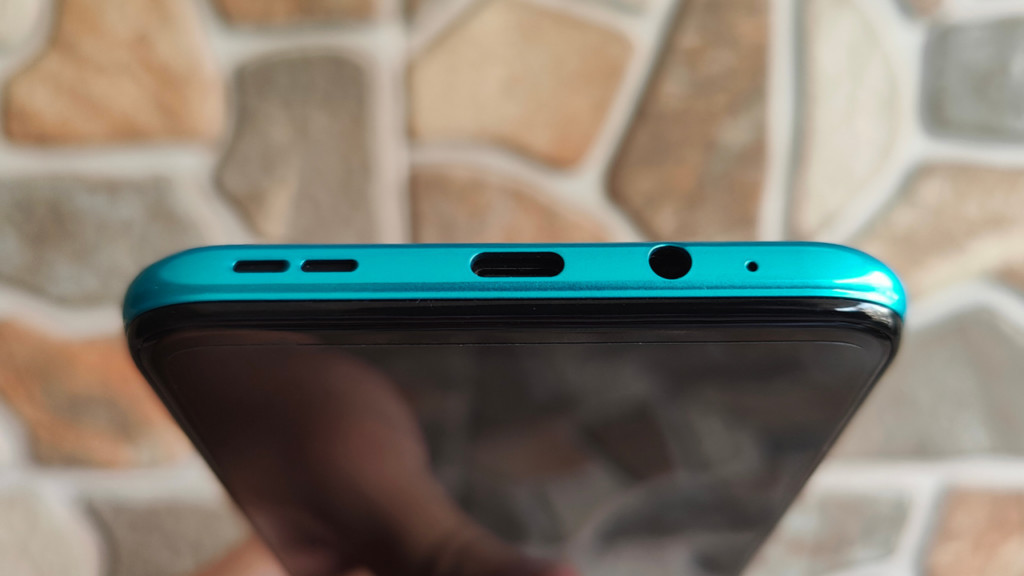 Обзор Infinix Hot 12 Play — большая батарея, но ужасный экран 3 Обзор Infinix Hot 12 Play — большая батарея, но ужасный экран
