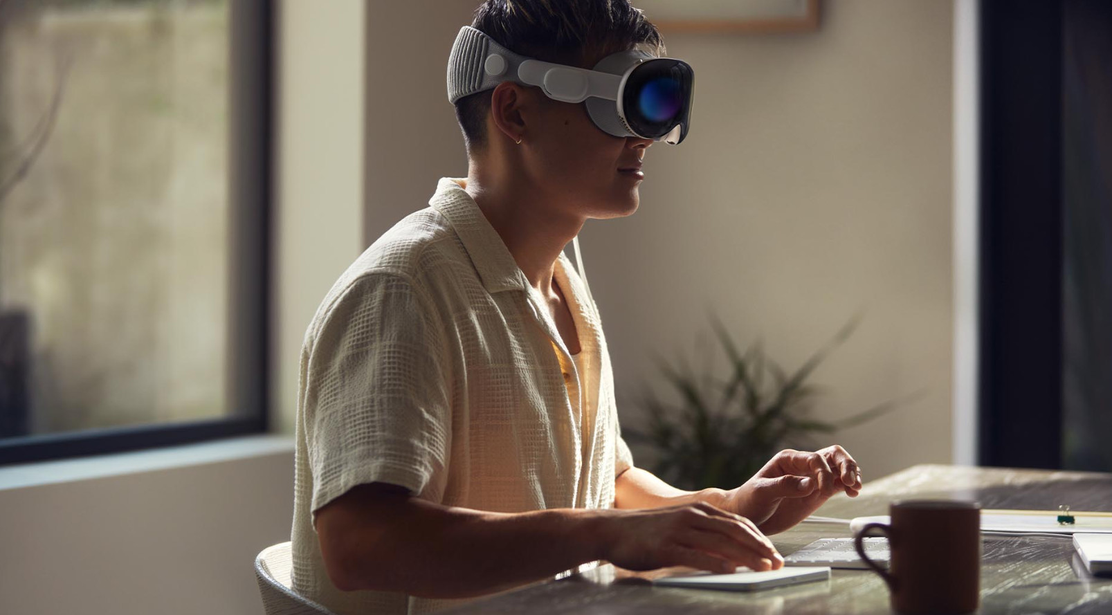 Официальный анонс Apple Vision Pro — отличные дисплеи и ужасная автономность