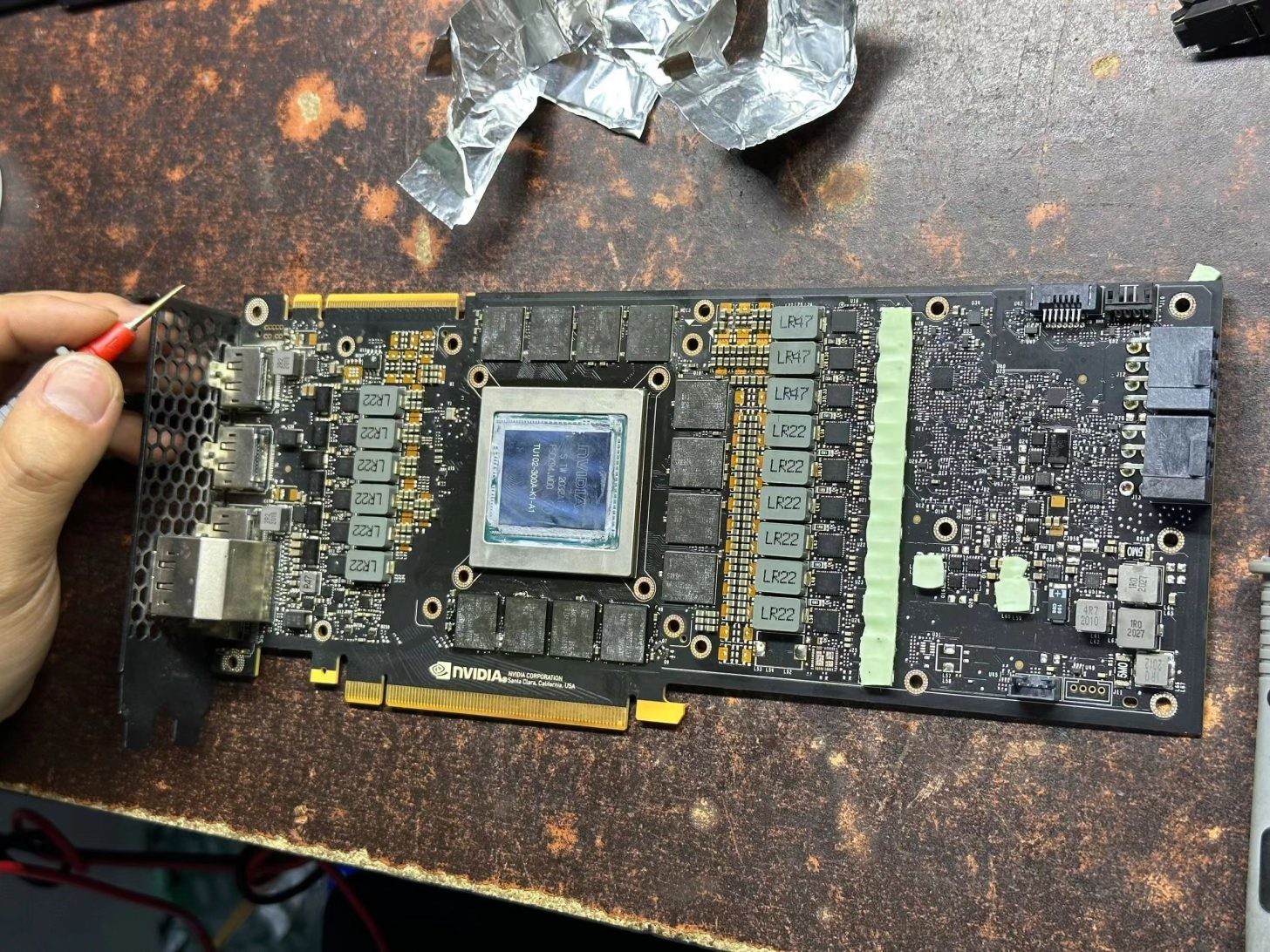Энтузиаст создал RTX 2080 Ti на 44 Гб, но она бесполезна 1 Энтузиаст создал RTX 2080 Ti на 44 Гб, но она бесполезна