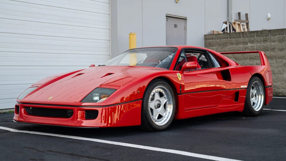 Сколько стоит Ferrari F40 в идеальном состоянии? Ответ вас шокирует 1 Сколько стоит Ferrari F40 в идеальном состоянии? Ответ вас шокирует