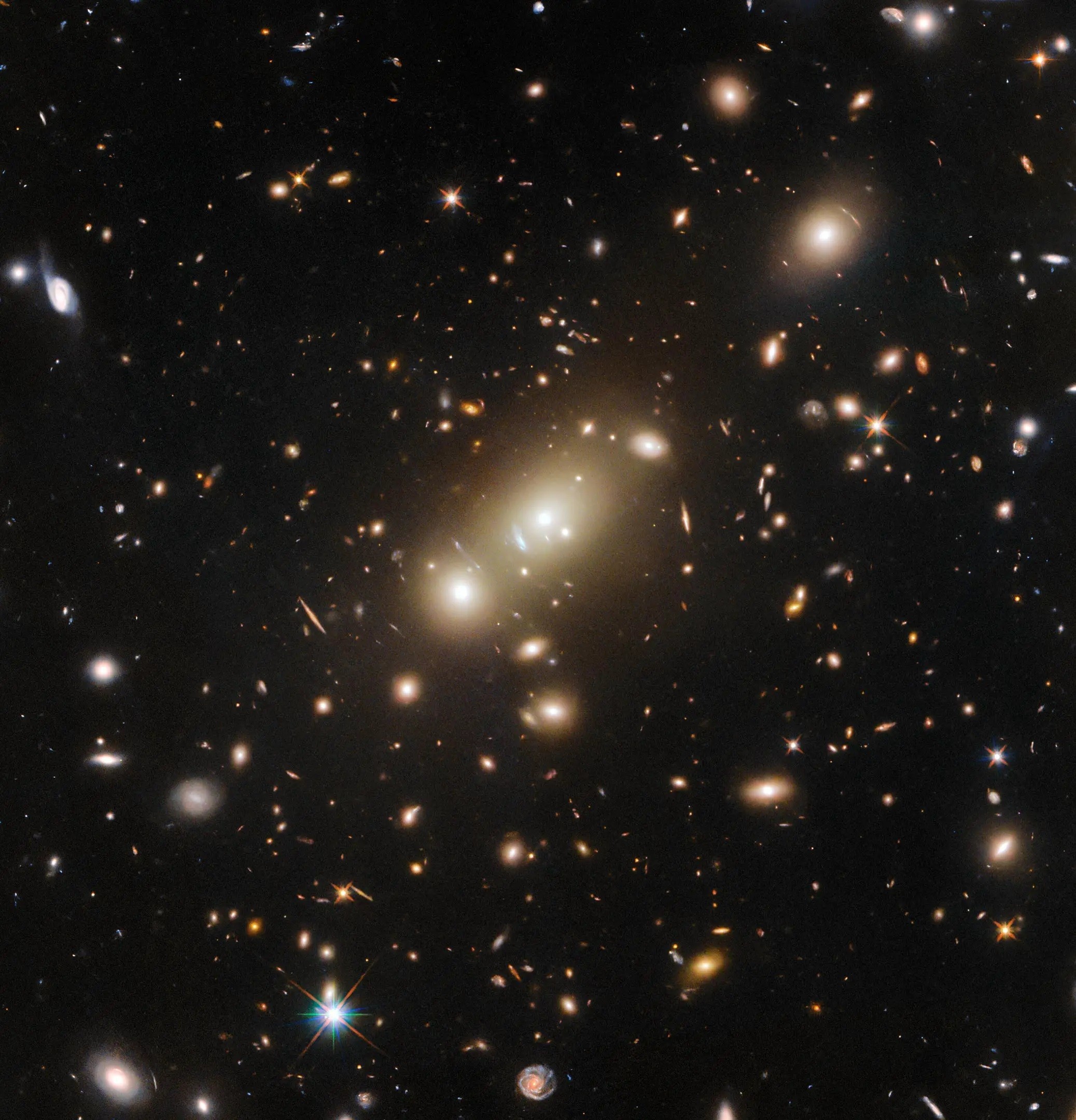 Красочное фото космического Левиафана сделанное Hubble 1 Красочное фото космического Левиафана сделанное Hubble
