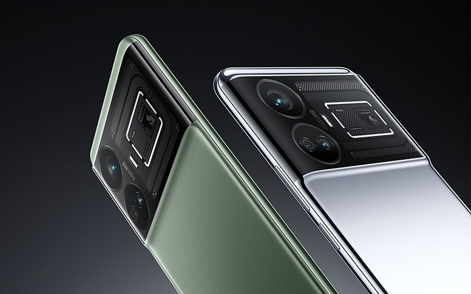Выпушен один из самых доступных смартфонов на Snapdragon 8 Gen 2 — Realme GT5 1 Выпушен один из самых доступных смартфонов на Snapdragon 8 Gen 2 — Realme GT5