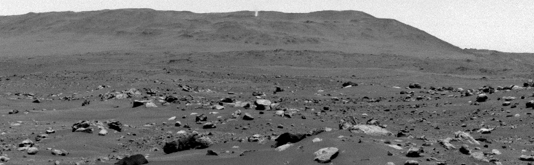 Марсоход NASA Perseverance заснял пылевой смерч проносящийся по Марсу