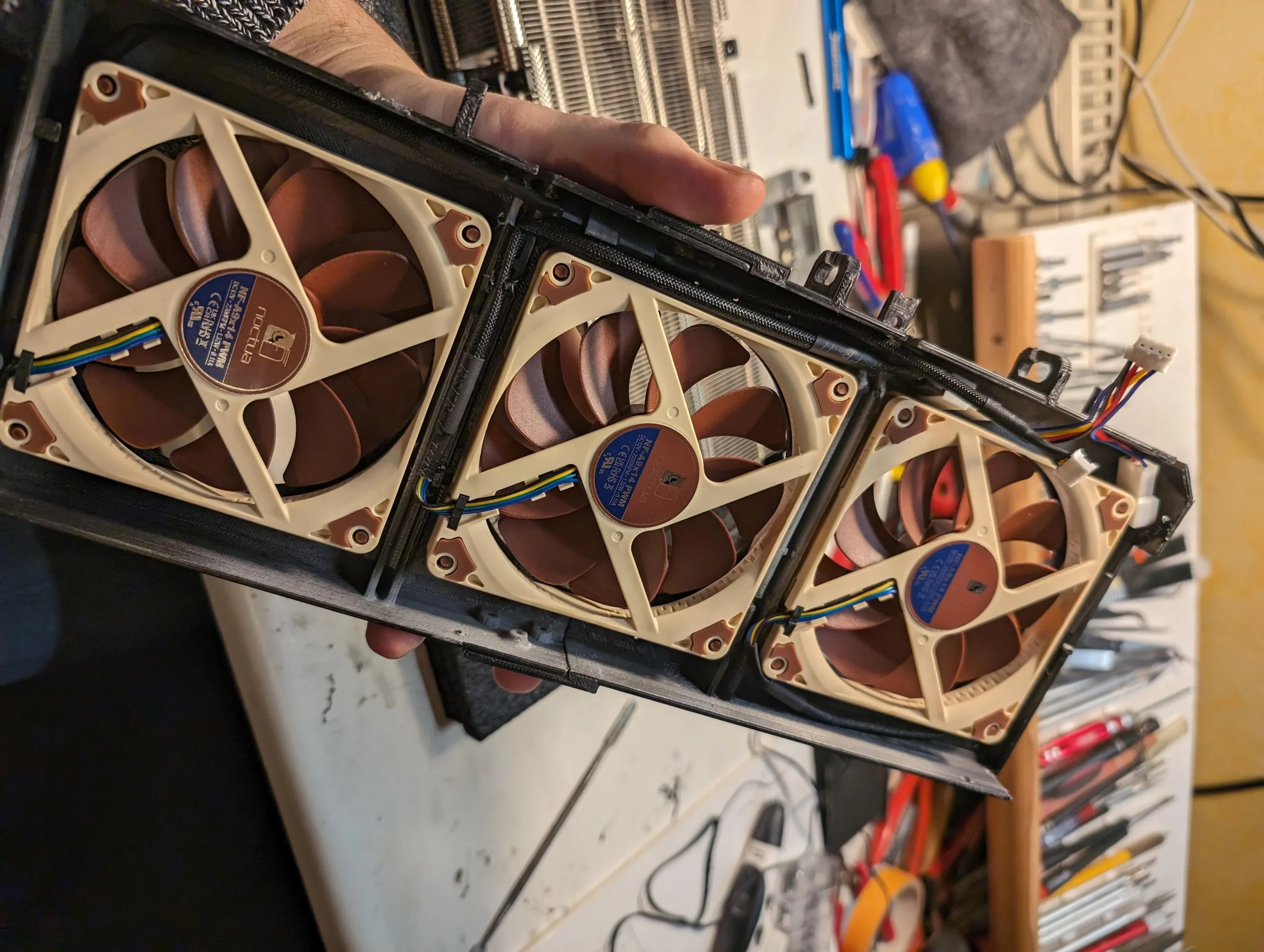 Фанат Noctua не стал ждать специальной версии GeForce RTX 4090 и сделал ее сам