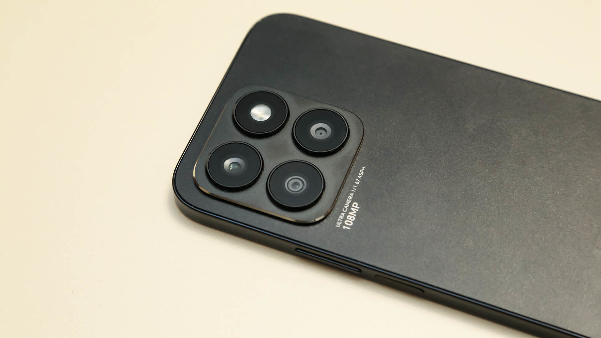 Обзор HONOR X8b — крепкий середнячок без острых компромиссов