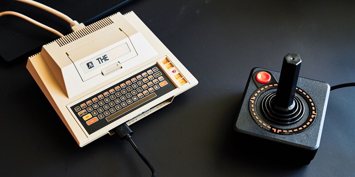 Быстрый взгляд на Atari Mini 400 — в этот раз у компании все получилось