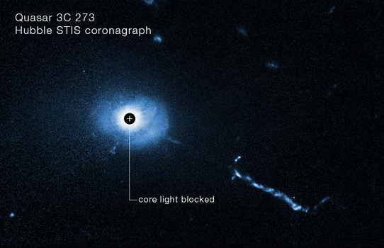 Hubble заглянул в сердце квазара: что скрывает одна из самых мощных черных дыр 1 Hubble заглянул в сердце квазара: что скрывает одна из самых мощных черных дыр