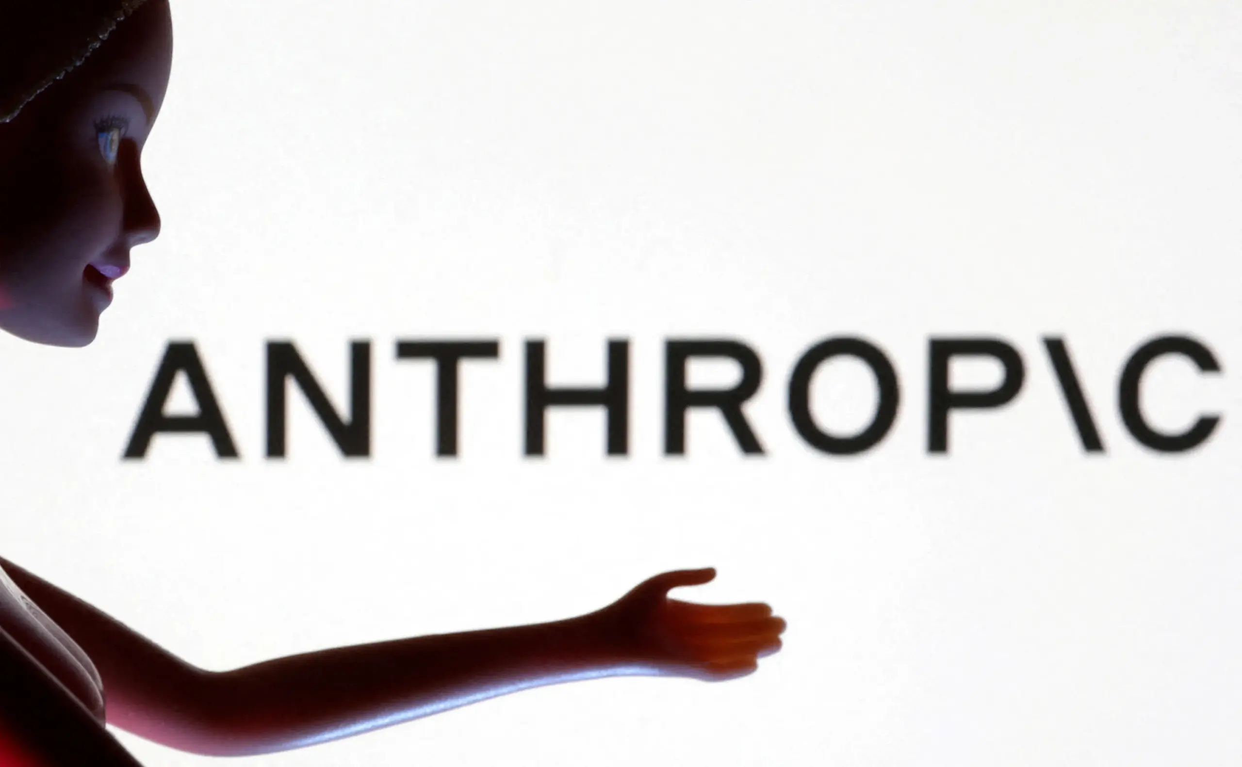 Google увеличивает инвестиции в Anthropic