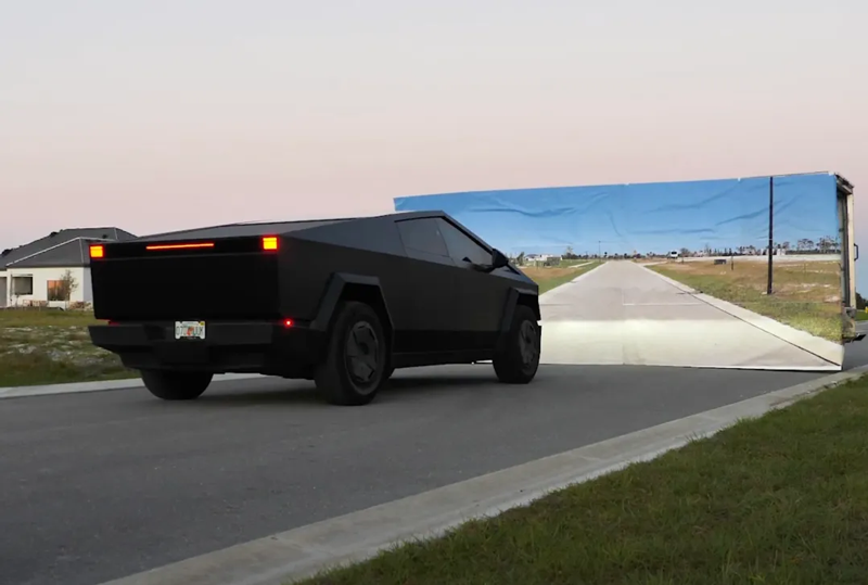 Автопилот Tesla может отличить рисунок дороги от стены, но не всегда