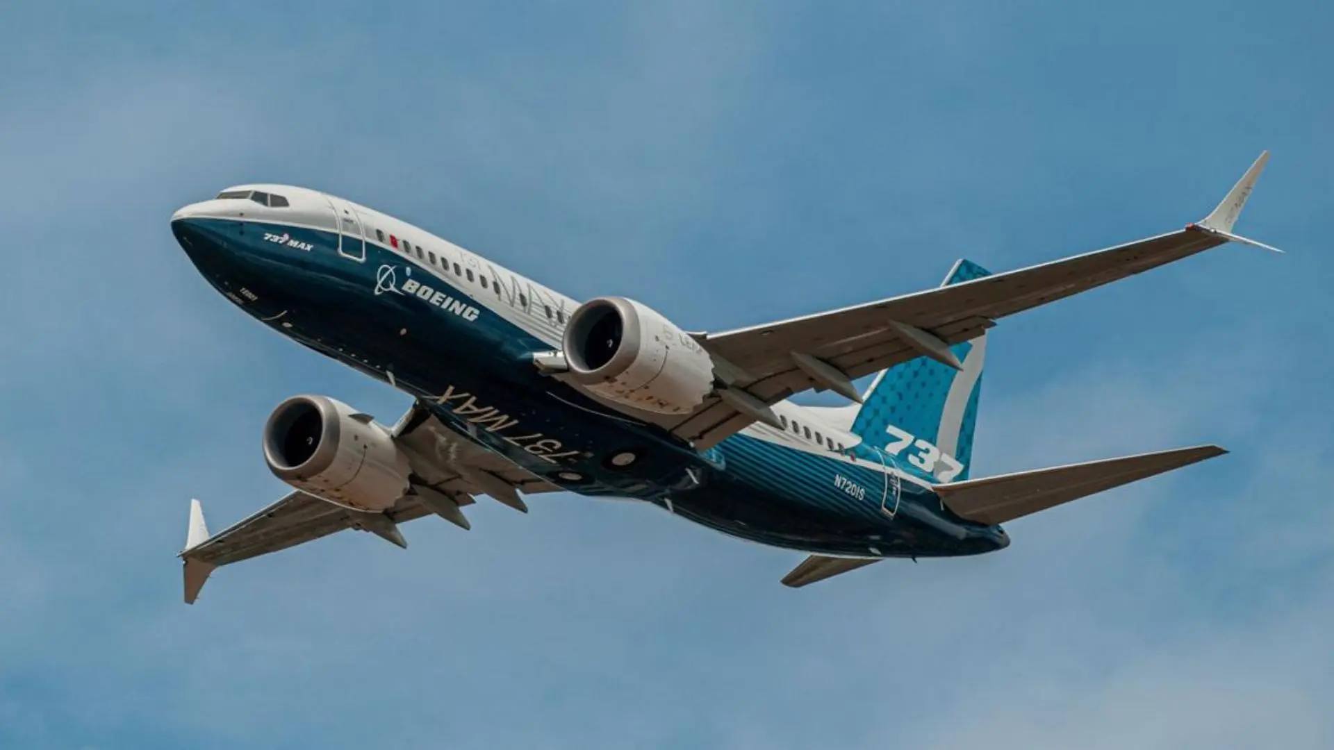 Airbus и Boeing отказываются от металла в обшивках самолетов