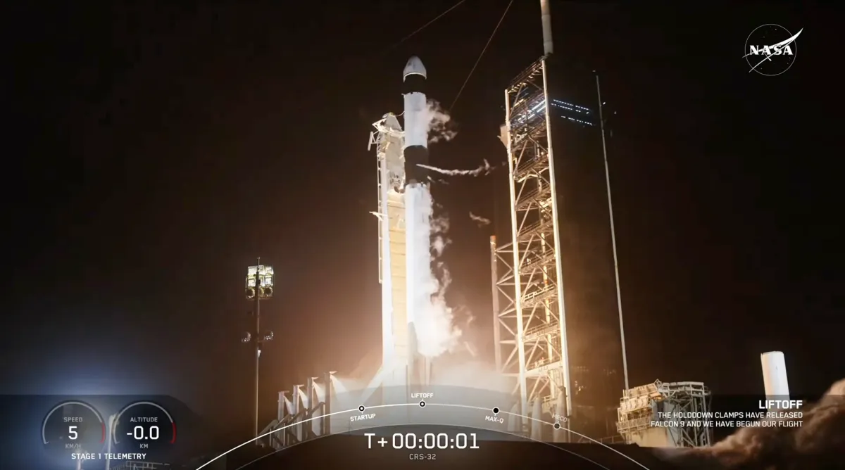 Грузовой Dragon привез на МКС рекордный запас провизии