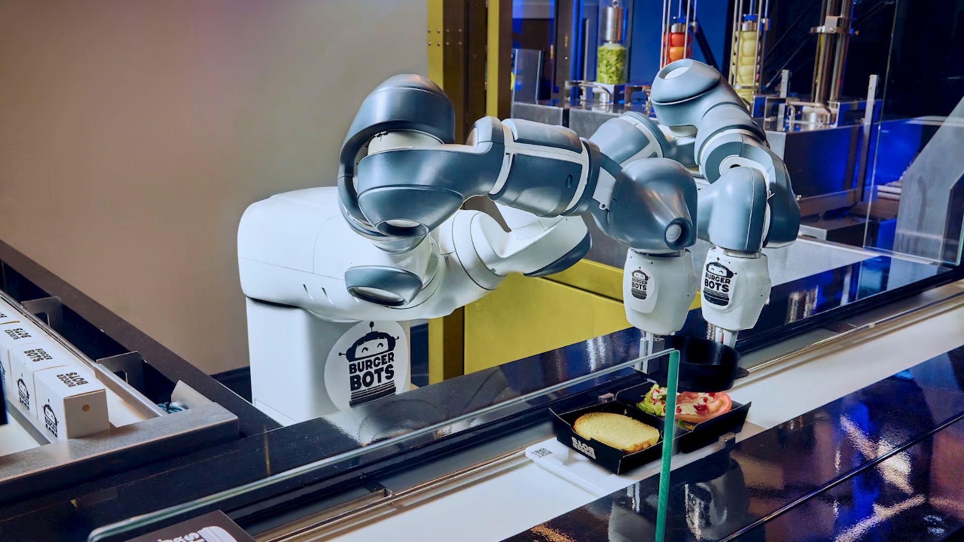 Роботы на кухне: как BurgerBot переворачивает индустрию фастфуда