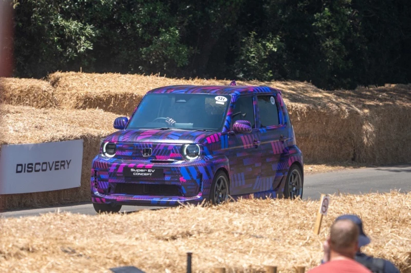 Honda показала будущее электрокаров: угловатый концепт удивил всех на Гудвуде