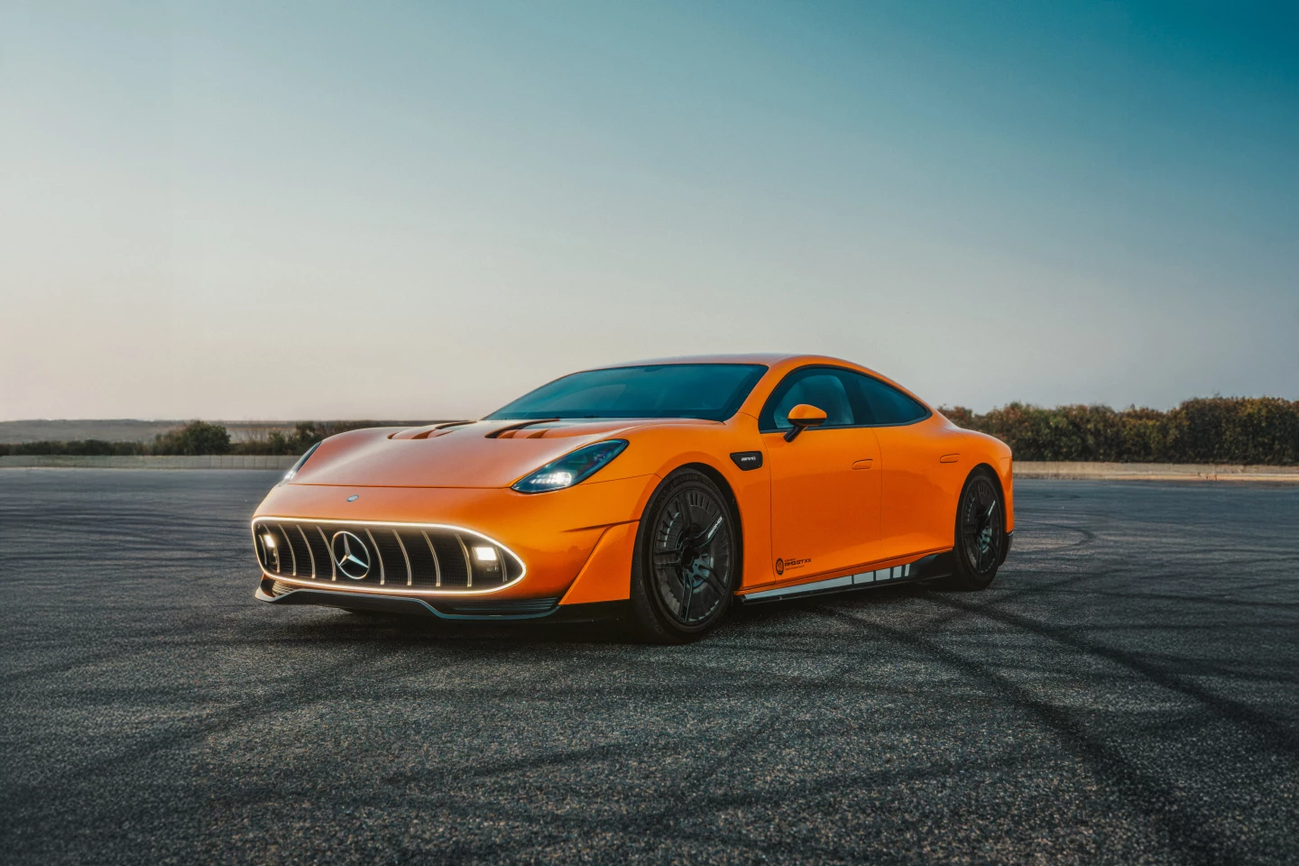 Mercedes AMG GT XX установил рекорды выносливости и скорости среди электромобилей 1 Mercedes AMG GT XX установил рекорды выносливости и скорости среди электромобилей
