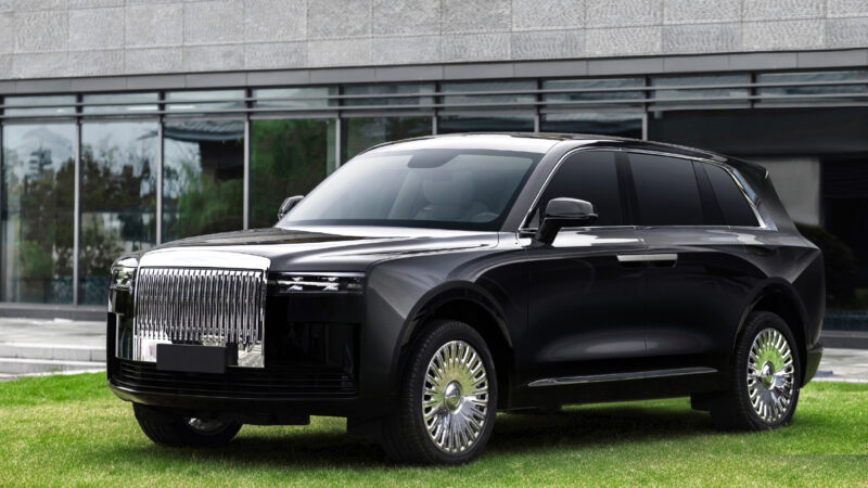 Dreame представила внедорожник подозрительно похожий на Rolls-Royce