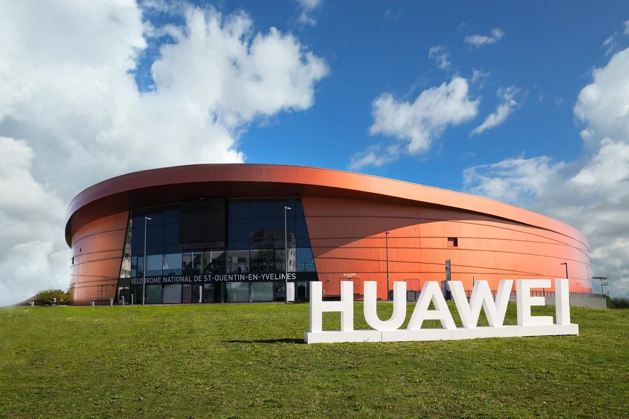 Huawei в Париже: часы для дайвинга, портретные смартфоны и новый взгляд на творчество