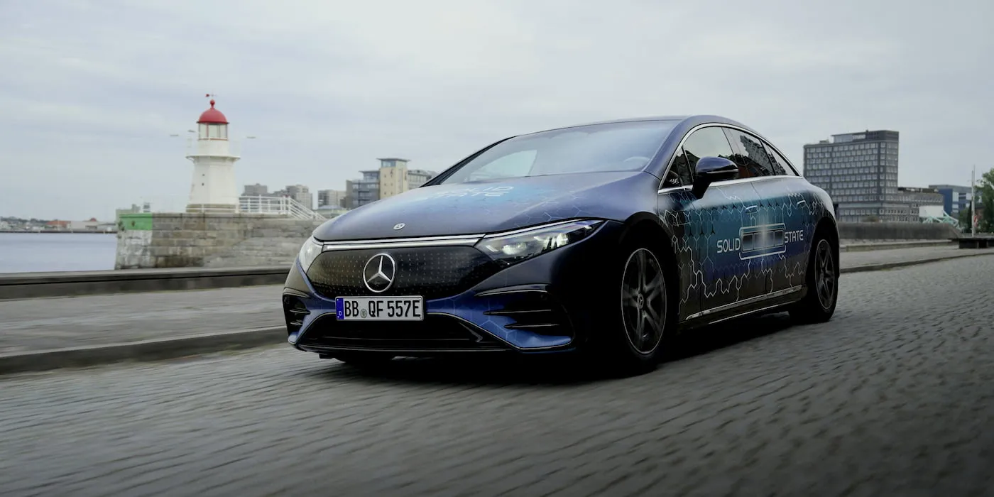 Mercedes-Benz испытал электромобиль с твердотельными батареями: 1200 км без подзарядки