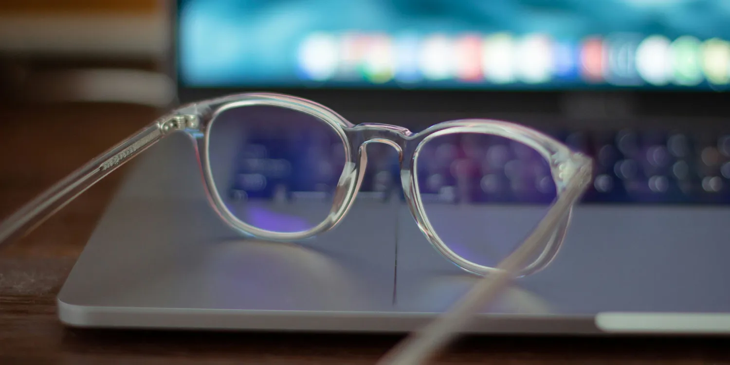 Apple переориентируется с гарнитур AR на умные очки