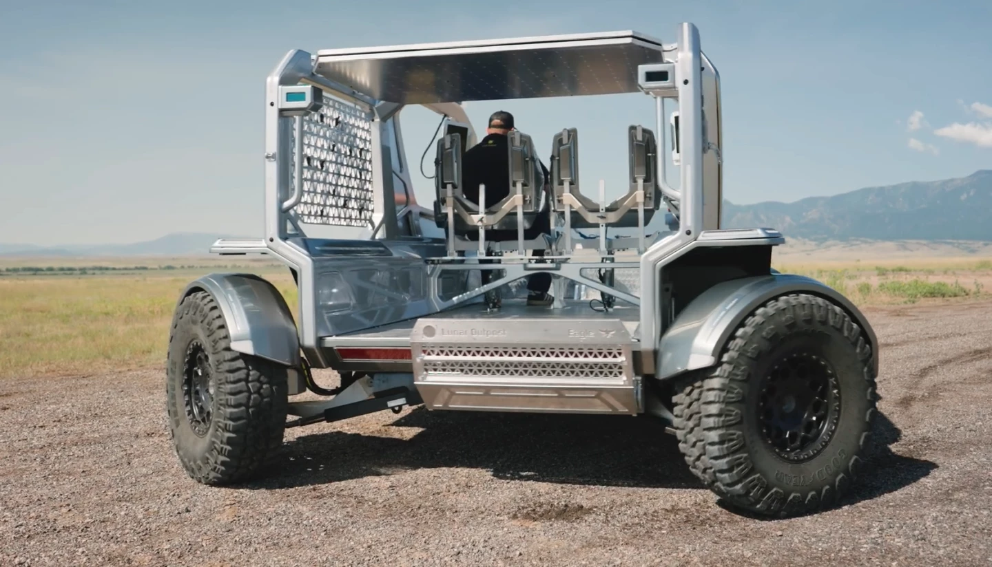 General Motors создает лунный ровер с батареями от Hummer EV 3 General Motors создает лунный ровер с батареями от Hummer EV