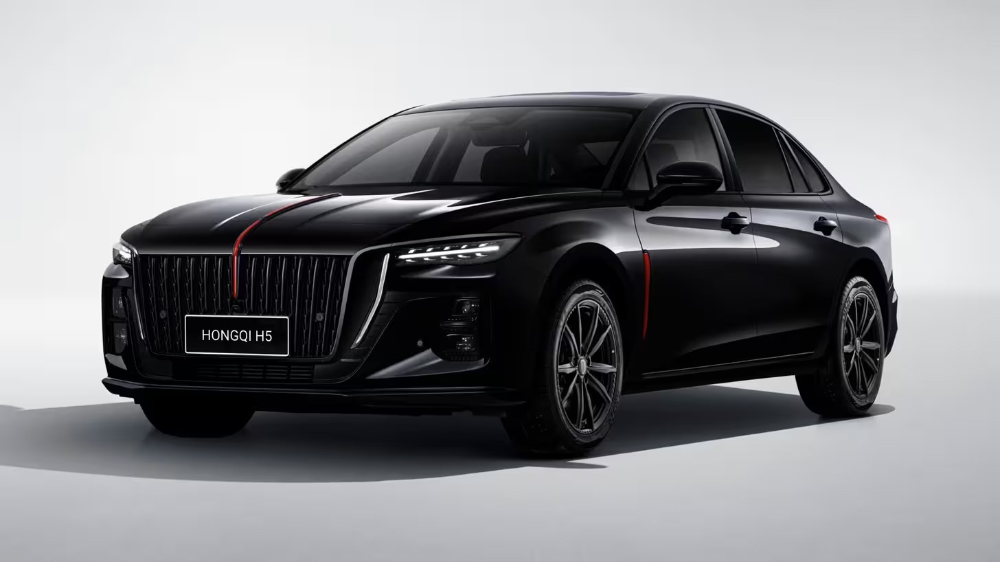 Люксовый седан Hongqi H5 подорожал на 200 тысяч рублей