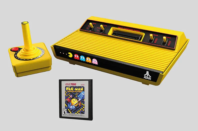 Atari выпустила ретроприставку в стиле Pac-Man за 13 тысяч рублей