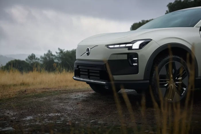 Разбираем новый электрический внедорожник Volvo EX60 — Безграничная свобода или маркетинг?