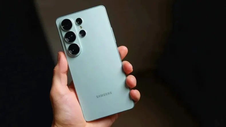 Samsung исправит проблемы с дисплеем Galaxy S26 Ultra обновлением