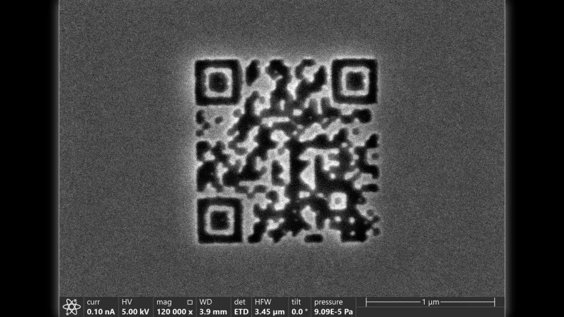 Микроскопический QR-код может хранить данные тысячелетиями
