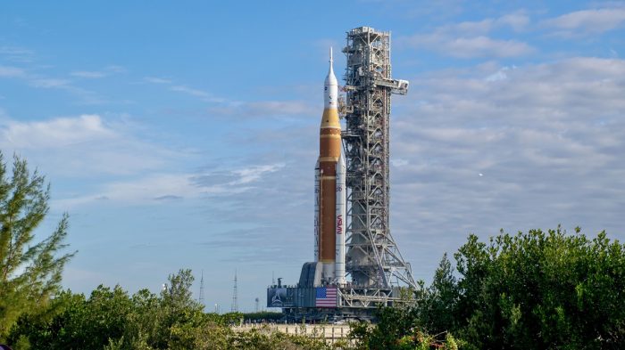 NASA подтвердила запуск Artemis 2 1 апреля: ремонт SLS завершен, астронавты готовы к Луне