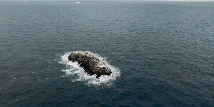 Антарктида преподнесла географическое открытие: в море Уэдделла обнаружен новый остров 2 Антарктида преподнесла географическое открытие: в море Уэдделла обнаружен новый остров