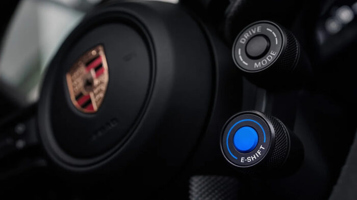Синтетическая динамика: Porsche Taycan получил виртуальную коробку передач для усиления эмоций