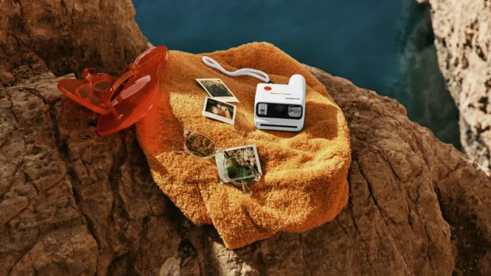 Polaroid представила Go Generation 3 — самую маленькую камеру мгновенной печати