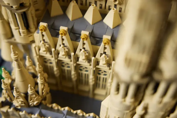 LEGO представила крупнейший набор в своей истории — Саграда Фамилия из 12 тысяч деталей