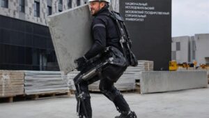Экзоскелет без моторов и аккумуляторов снижает нагрузку на 80%