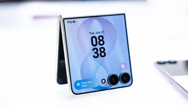 Samsung представила Galaxy Z Flip 8 с Snapdragon 8 Elite Gen 5 и обновленным One UI 9