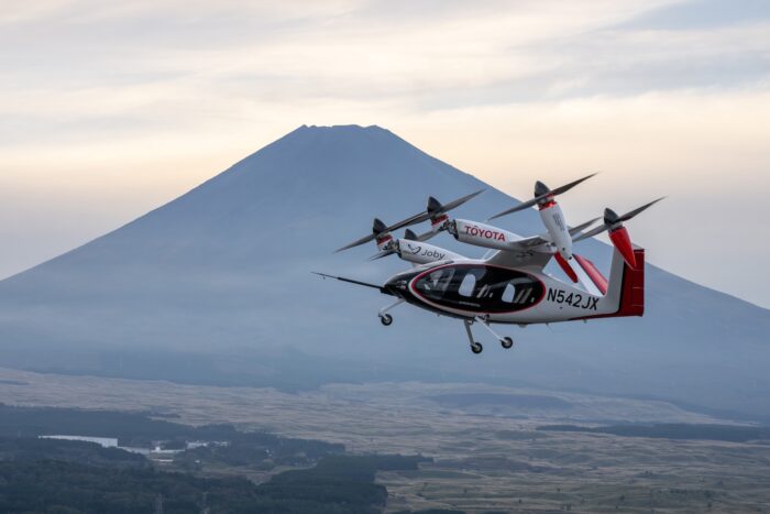 Toyota и Joby Aviation создали альянс для массового производства аэротакси