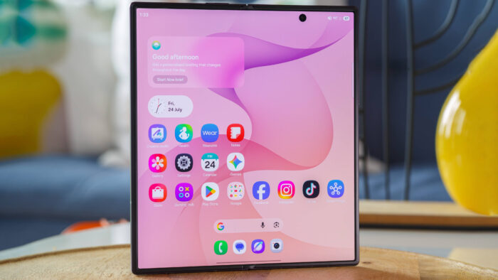 Samsung Galaxy Z Fold8 Ultra — обзор складного смартфона с Snapdragon 8 Elite Gen 5 и батареей 5000 мАч 8 Samsung Galaxy Z Fold8 Ultra — обзор складного смартфона с Snapdragon 8 Elite Gen 5 и батареей 5000 мАч