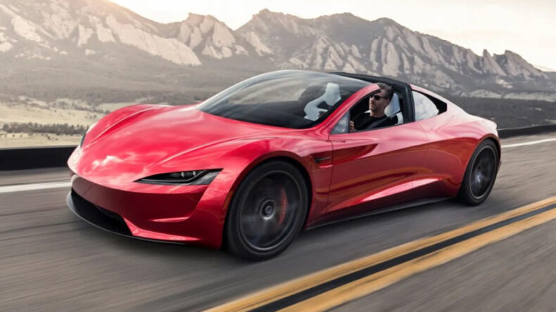 Tesla вновь пообещала скорый выход Roadster после многолетних задержек
