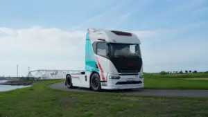 BYD представила электрический тягач с запасом хода 600 км и зарядкой за 20 минут