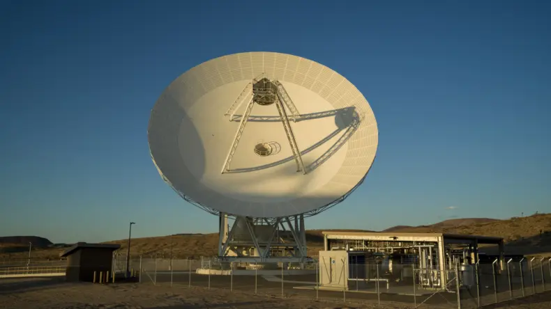 NASA расширила сеть связи с Вояджером и десятками других аппаратов в дальнем космосе